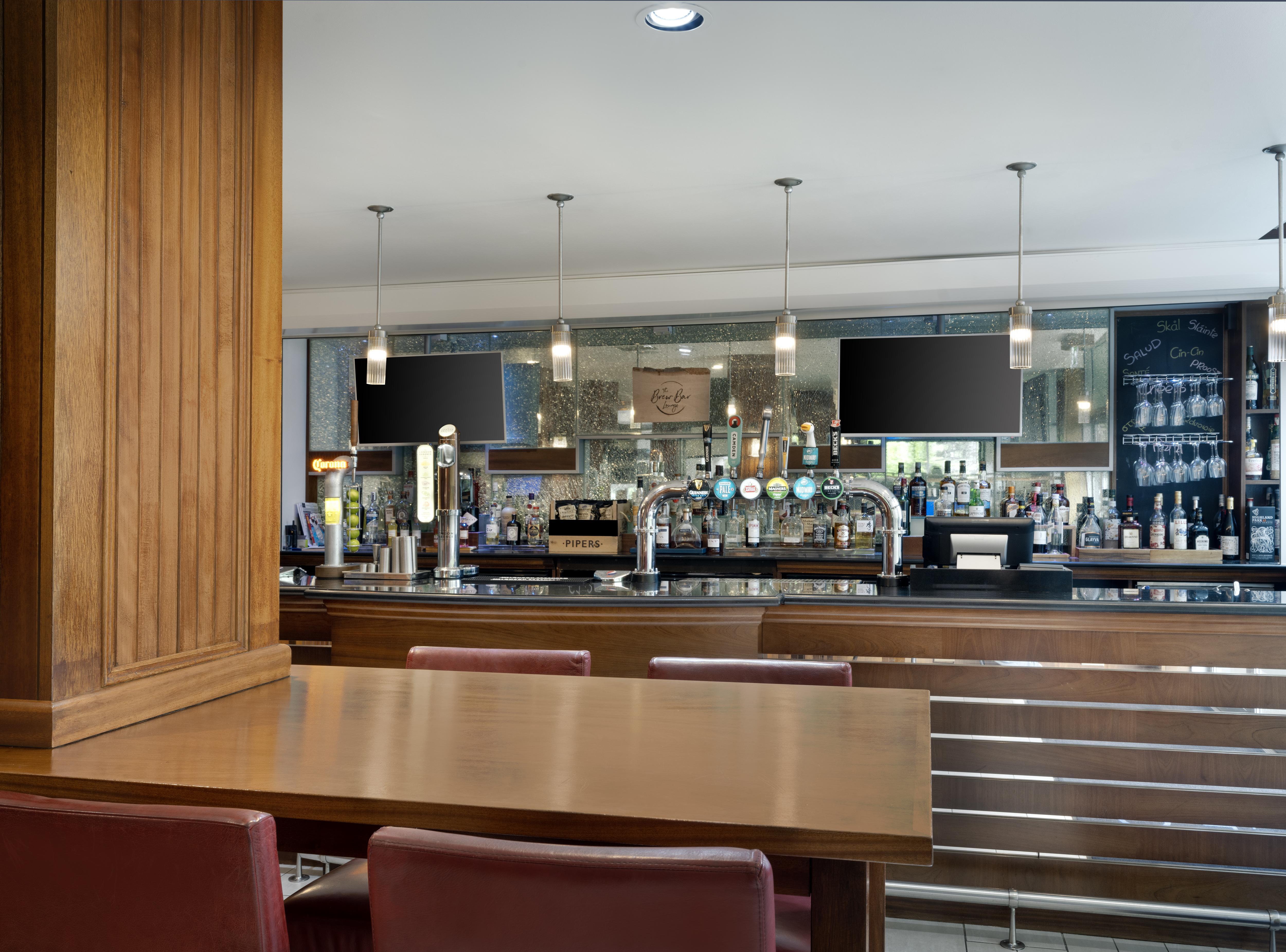 Delta Hotels By Marriott EDI Exterior foto
