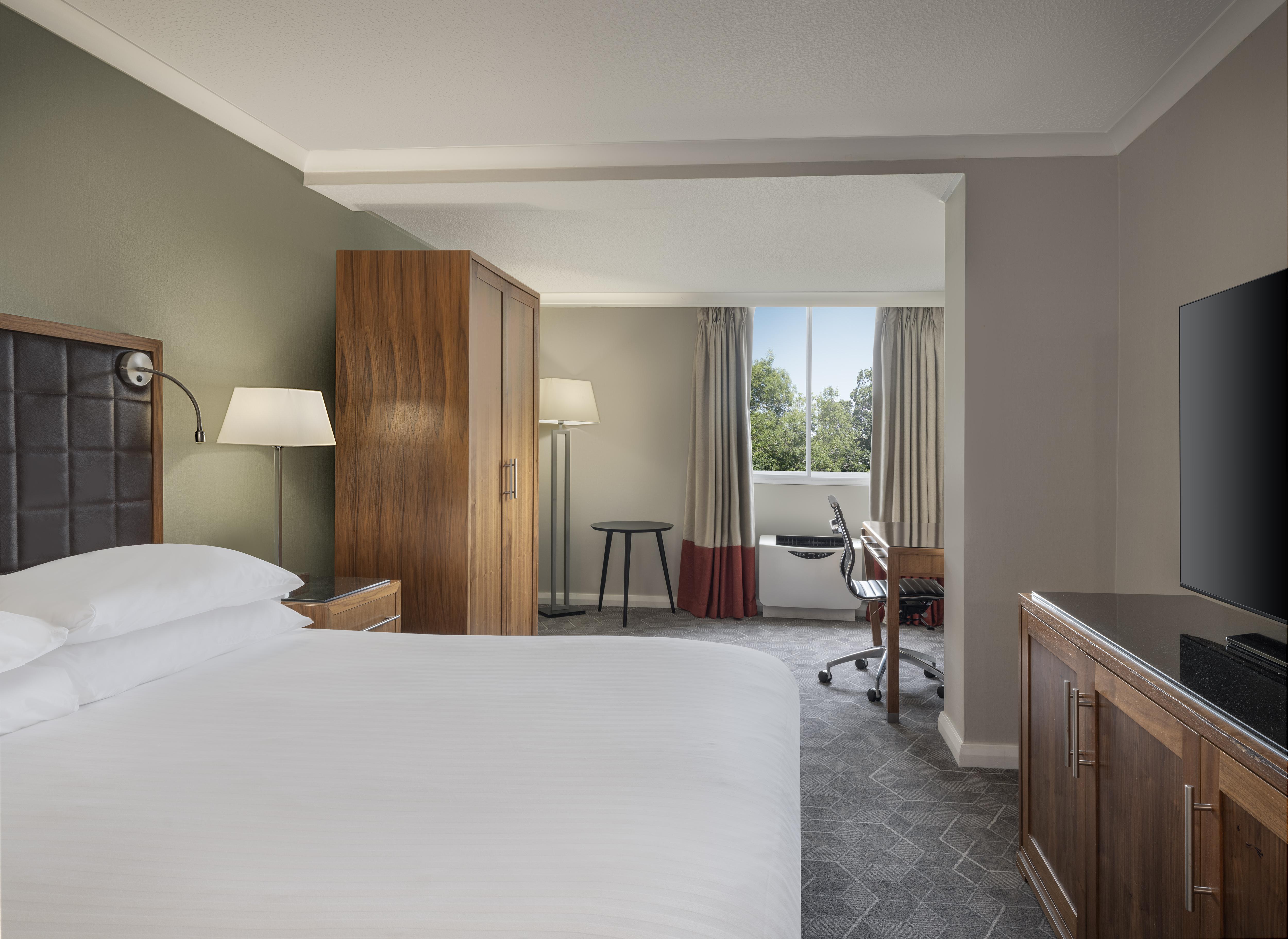 Delta Hotels By Marriott EDI Exterior foto