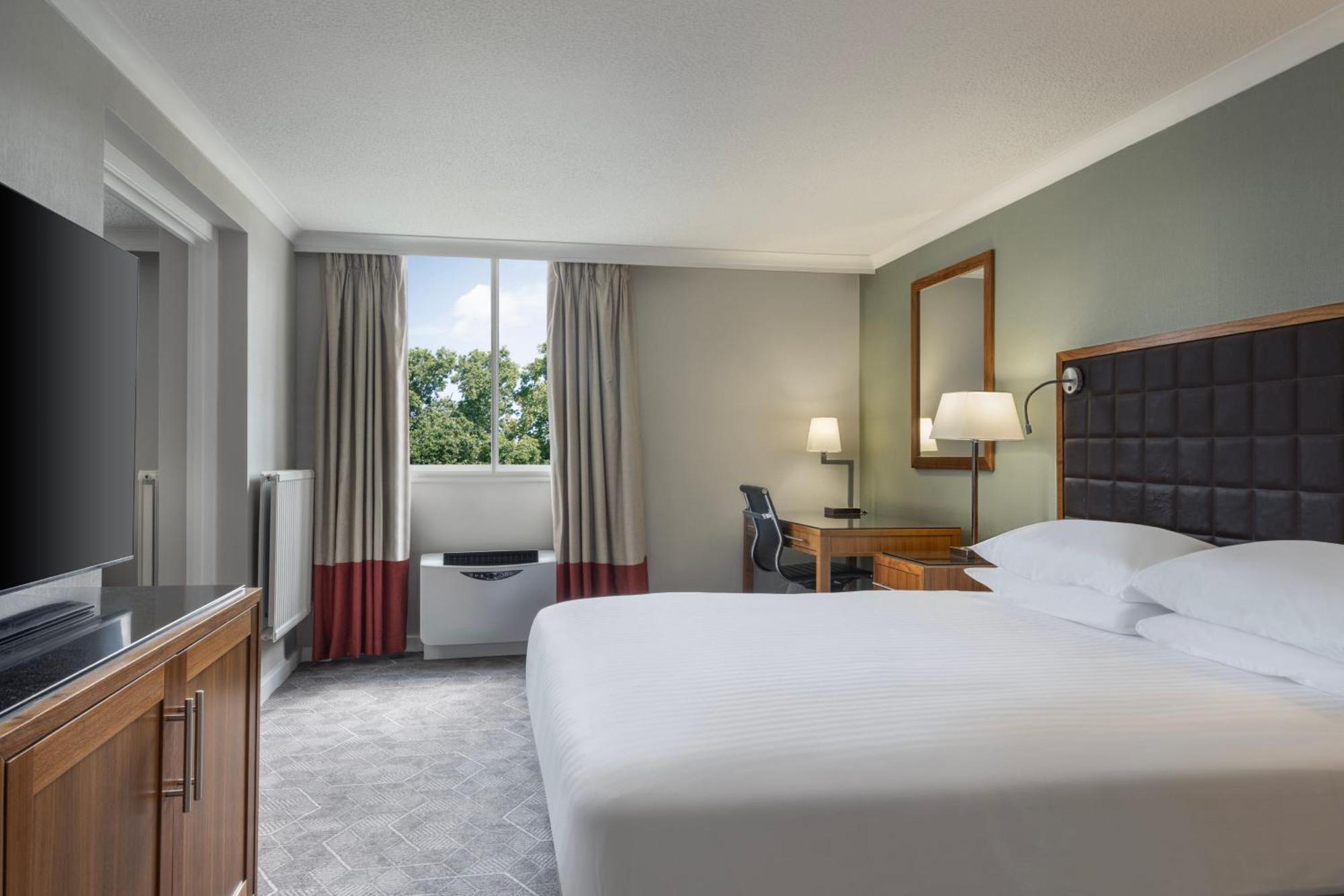 Delta Hotels By Marriott EDI Exterior foto