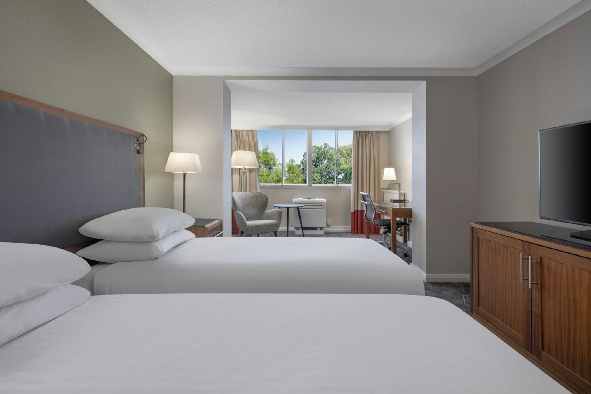 Delta Hotels By Marriott EDI Exterior foto